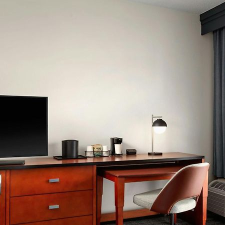 คอร์ตยาร์ด มินนิอาโพลิส เซนต์พอล แอร์พอร์ต Hotel Mendota Heights ภายนอก รูปภาพ