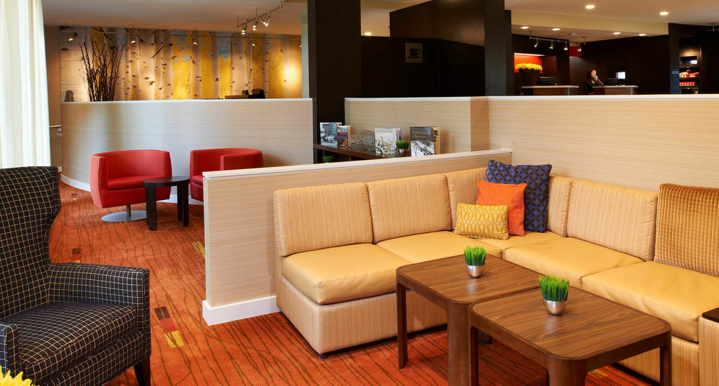 คอร์ตยาร์ด มินนิอาโพลิส เซนต์พอล แอร์พอร์ต Hotel Mendota Heights ภายนอก รูปภาพ