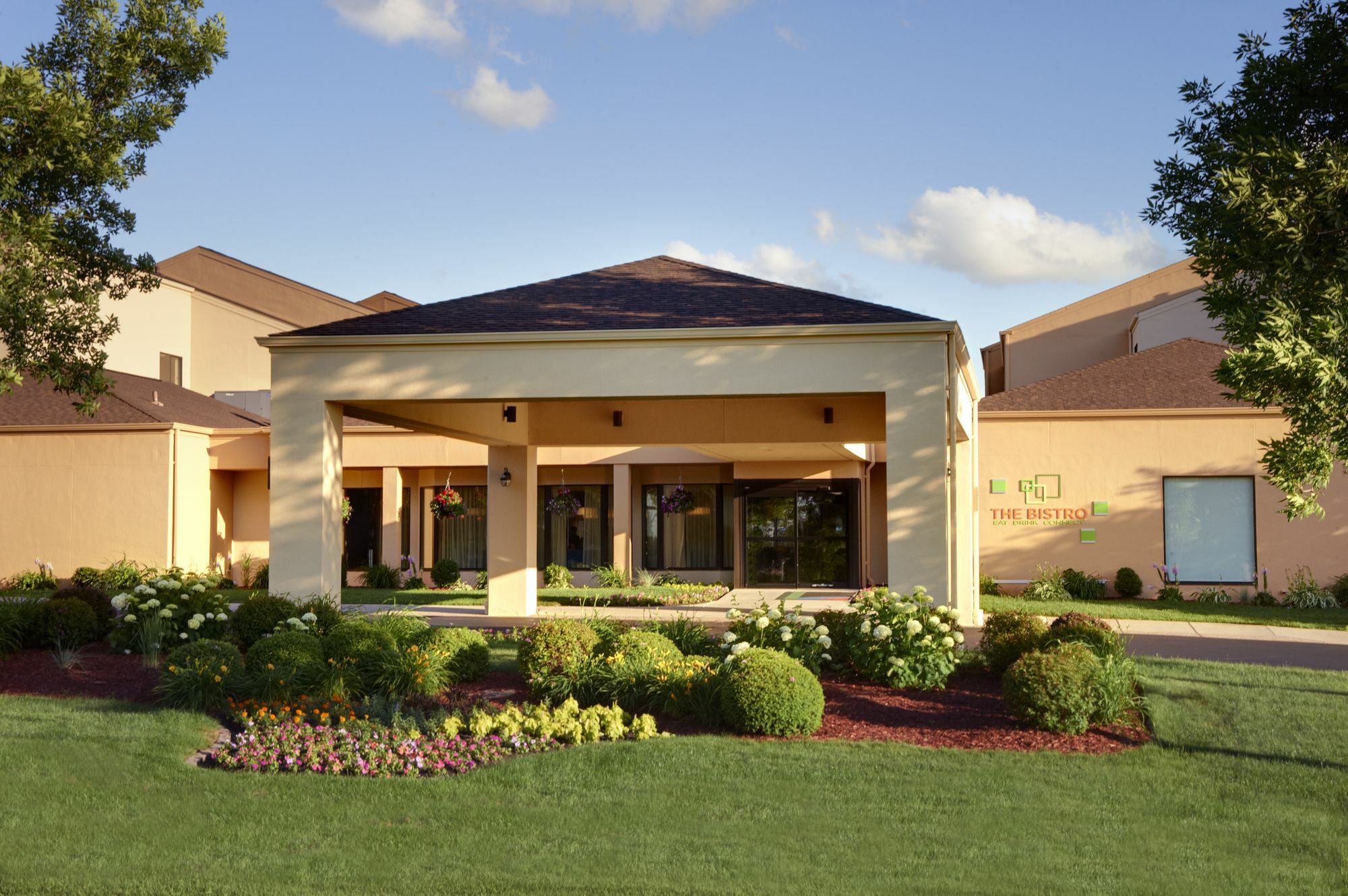 คอร์ตยาร์ด มินนิอาโพลิส เซนต์พอล แอร์พอร์ต Hotel Mendota Heights ภายนอก รูปภาพ